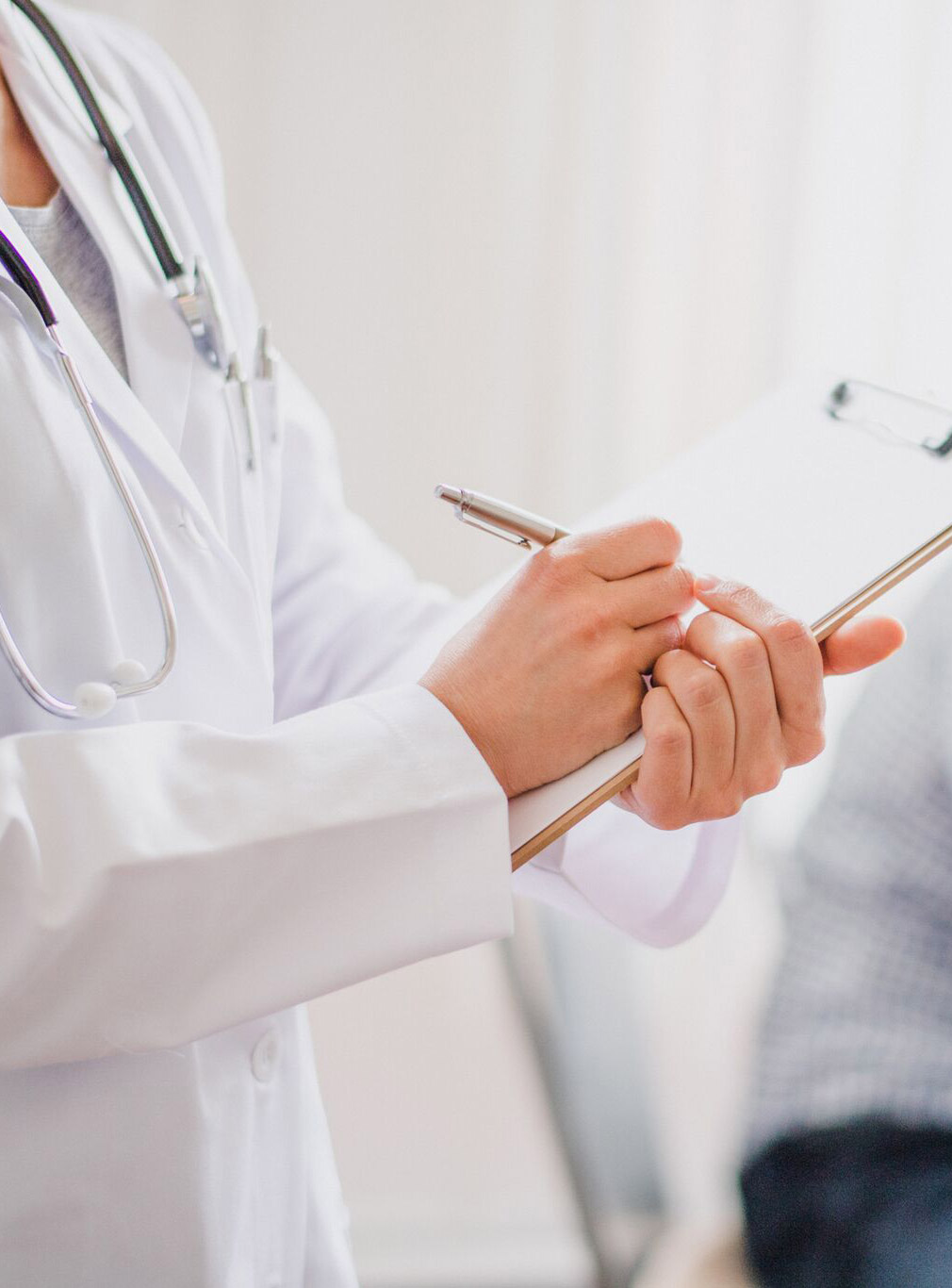 Atendimento odontológico personalizado e humanizado na clínica Dr. Victor Lobo